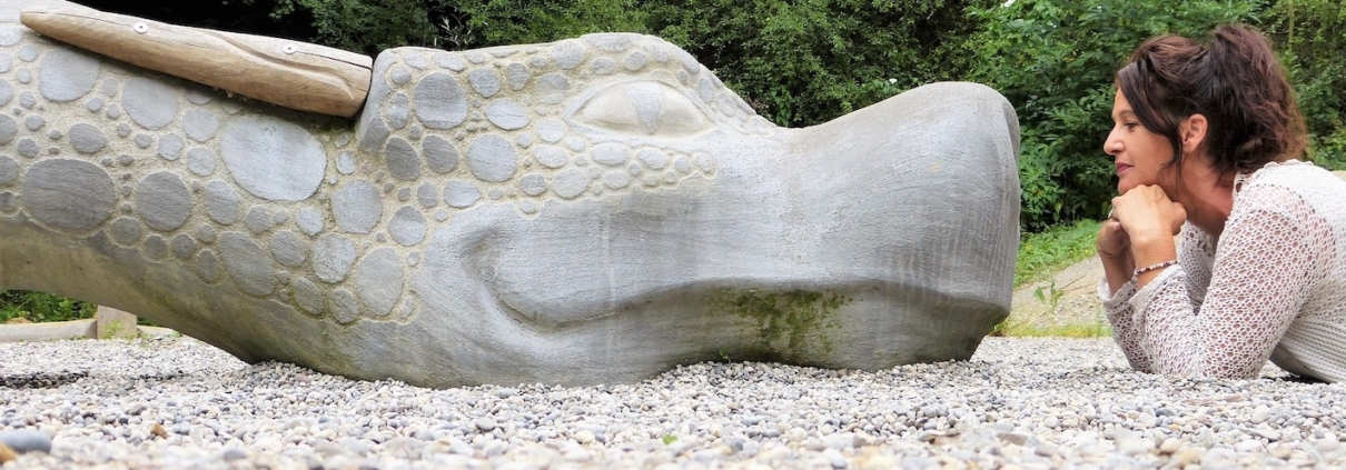 Die Wechseljahre und Menopause fühlen sich manchmal an wie der Kampf mit einem Drachen... aber man kann ihn zähmen und Freundschaft mit ihm schließen...